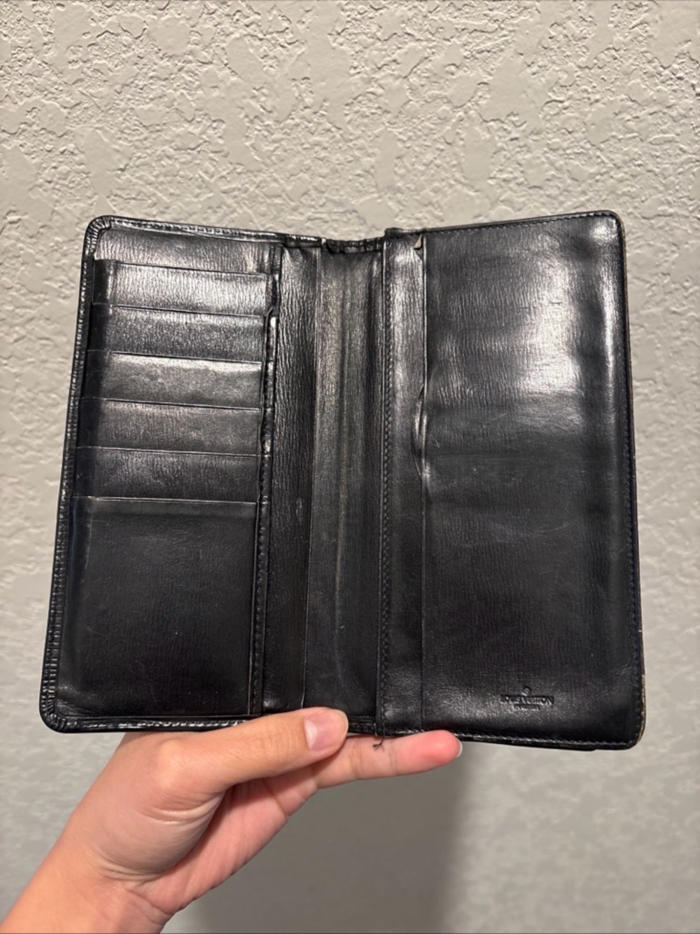 Louis Vuitton Malletier Long Bifold Wallet Black - Picture 2 of 12